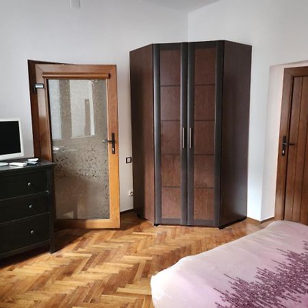 A&L House Appartement Braşov Buitenkant foto