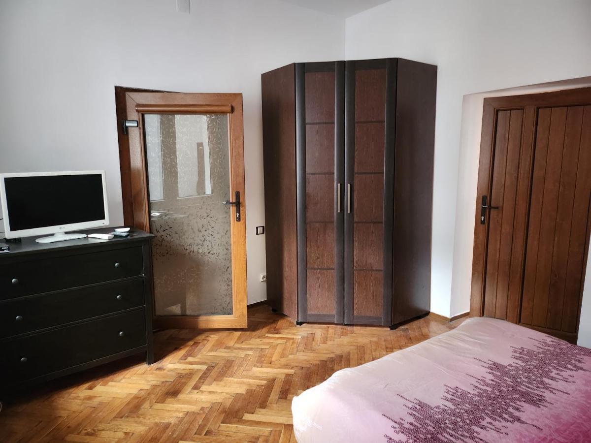 A&L House Appartement Braşov Buitenkant foto